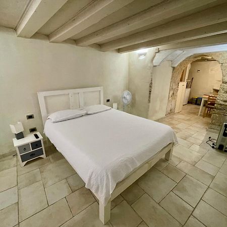 Mini appartamento incantevole a Cagliari Castello Esterno foto