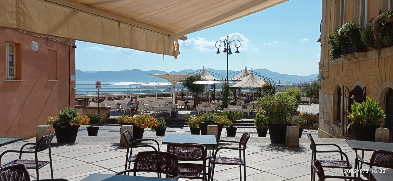 Mini appartamento incantevole a Cagliari Castello Esterno foto