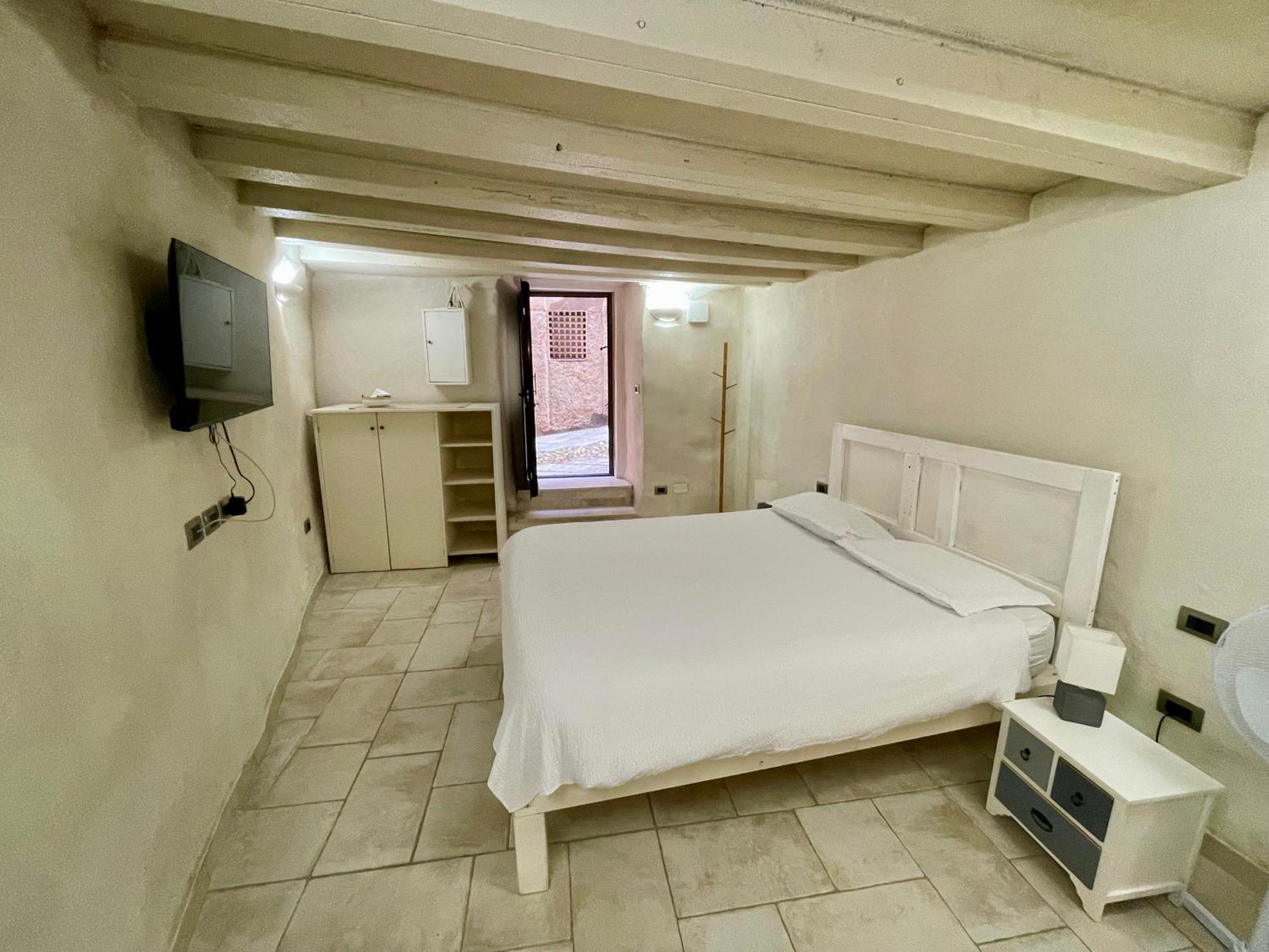 Mini appartamento incantevole a Cagliari Castello Esterno foto